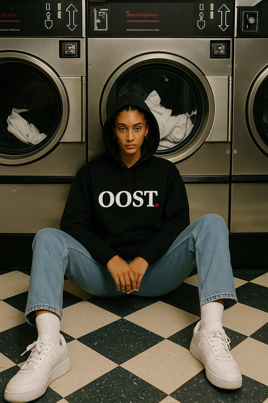 OOST Hoodie Unisex – Zwart, Grijs, Kobaltblauw, Donkerblauw, Groen en Roze | Jill & Gio