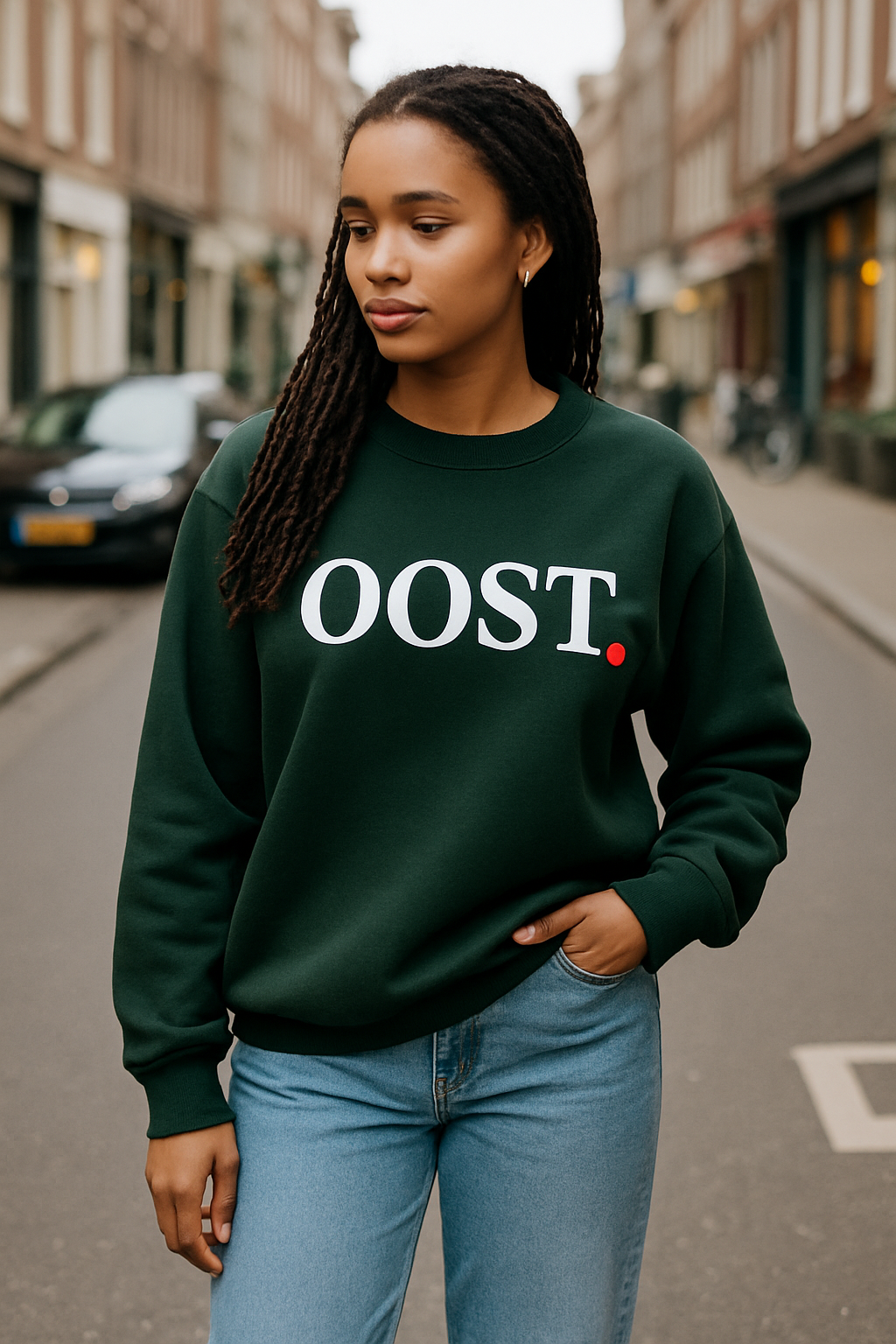 OOST Sweater GROEN met rode stip van Jill & Gio