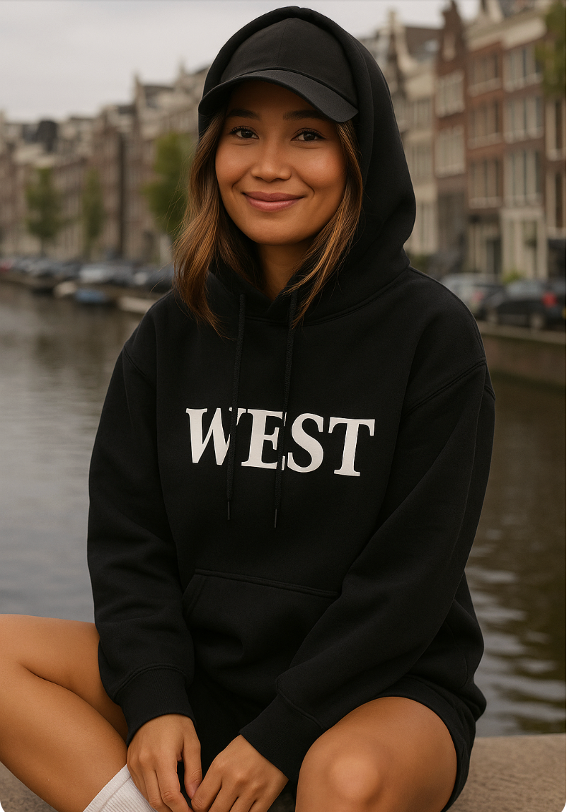 WEST Hoodie van Jill & Gio – Stoer, stijlvol en echt Amsterdams